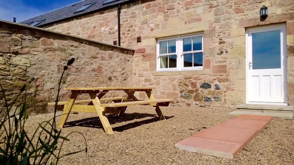 Old Farm Holiday Cottages - Scottish Borders Chirnside Eksteriør billede
